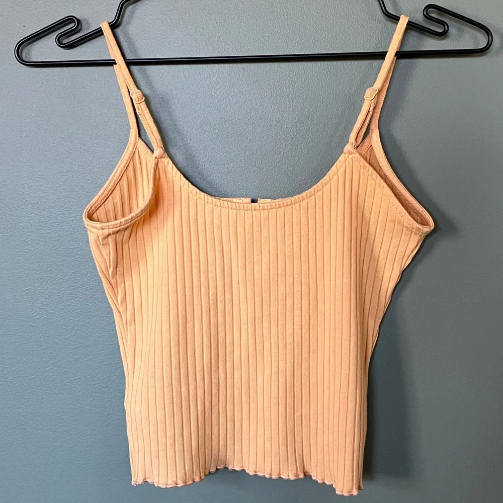 Gold Ribbed Button-Up Cami - Picture 2 of 3
